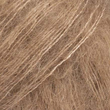Drops Kid-Silk Garn Unicolor 42 Almond Drops Kid-Silk Garn Unicolor 42 Almond von Drops - Garnstudio