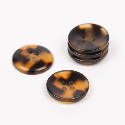Drops Knopf Hornimitation (Schildkröte) 20mm 715 - 50 Stk. von Drops - Garnstudio