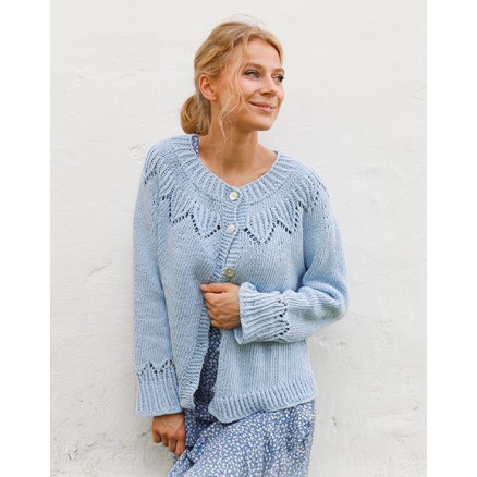 Echo Mountain Cardigan by DROPS Design - Strickmuster für Strickjacken Größe. S - XXXL Echo Mountain Cardigan by DROPS Design - Strickmuster für Strickjacken Größe. S - XXXL von Drops - Garnstudio