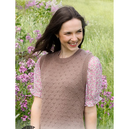 Forests Edge by DROPS Design - Weste Strickmuster Größe. XS - XXL Forests Edge by DROPS Design - Weste Strickmuster Größe. XS - XXL von Drops - Garnstudio