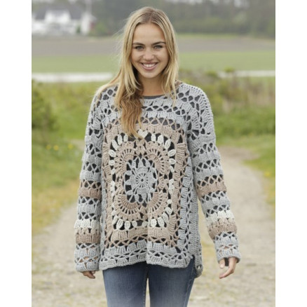 Harvest Love by DROPS Design - Häkelmuster mit Kit Pullover mit Quadraten und Spitzenmuster Größen S-XXXL Harvest Love by DROPS Design - Häkelmuster mit Kit Pullover mit Quadraten und Spitzenmuster Größen S-XXXL von Drops - Garnstudio