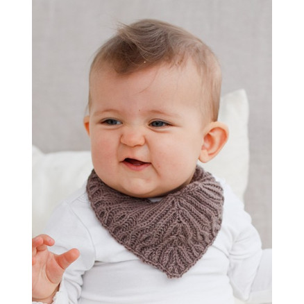 Little Peanut by DROPS Design - Lätzchen Strickmuster Größe 1/9 - 9/18 Monate von Drops - Garnstudio