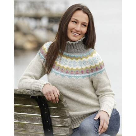 October Dream by DROPS Design - Strickmuster mit Kit Pullover mit norwegischem Muster Größen S - XXXL October Dream by DROPS Design - Strickmuster mit Kit Pullover mit norwegischem Muster Größen S - XXXL von Drops - Garnstudio