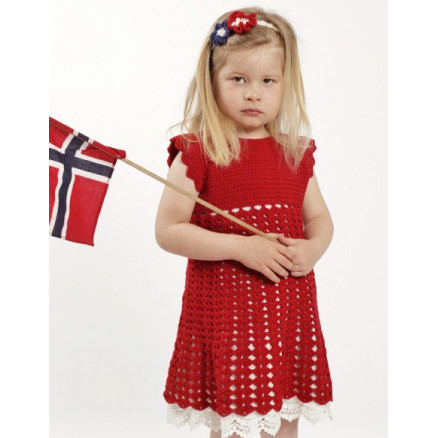 Princess Matilde by DROPS Design - Häkelmuster mit Kit Kleid mit Fächermuster und Haarband Größen 2-10 Jahre von Drops - Garnstudio