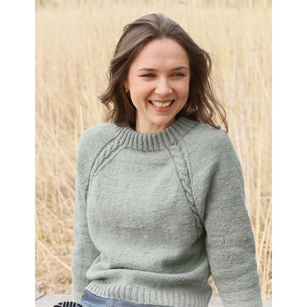 Sage Twist by DROPS Design - Blusenstrickmuster Größe S - XXXL Sage Twist by DROPS Design - Blusenstrickmuster Größe S - XXXL von Drops - Garnstudio