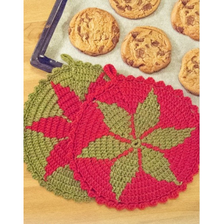 Santa's Recipe by DROPS Design - Häkelmuster mit Kit Weihnachts-Topflappen 24cm - 2 Stk von Drops - Garnstudio