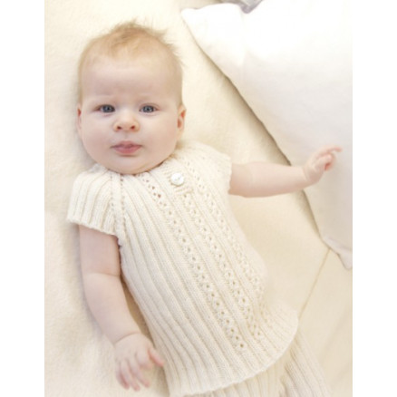 Simply Sweet Singlet by DROPS Design - Strickmuster mit Kit Baby-Unterwäsche Größen 0-4 Jahre Simply Sweet Singlet by DROPS Design - Strickmuster mit Kit Baby-Unterwäsche Größen 0-4 Jahre von Drops - Garnstudio