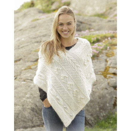 Snow Beads by DROPS Design - Strickmuster mit Kit Poncho mit versch. Mustern Größen S/M - XXL/XXXL Snow Beads by DROPS Design - Strickmuster mit Kit Poncho mit versch. Mustern Größen S/M - XXL/XXXL von Drops - Garnstudio