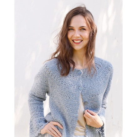 Spring Renaissance Cardigan by DROPS Design - Strickjacke Häkelmuster Größe S - XXXL Spring Renaissance Cardigan by DROPS Design - Strickjacke Häkelmuster Größe S - XXXL von Drops - Garnstudio