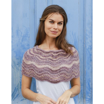 Summer Sand by DROPS Design - Strickmuster mit Kit Poncho Einheitsröße von Drops - Garnstudio
