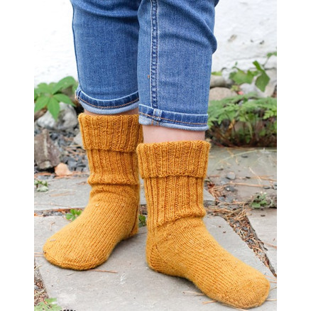 Sunnyside Down by DROPS Design - Sockenstrickmuster Größe 26-43 Sunnyside Down by DROPS Design - Sockenstrickmuster Größe 26-43 von Drops - Garnstudio