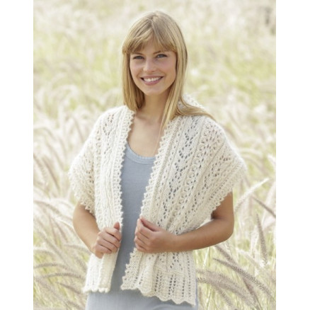 Sweet Alicia by DROPS Design - Strickmuster mit Kit Stola mit Spitzenmuster 144x42cm Sweet Alicia by DROPS Design - Strickmuster mit Kit Stola mit Spitzenmuster 144x42cm von Drops - Garnstudio