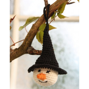 Tabitha by DROPS Design - Häkelmuster mit Kit Halloween Hexenkopf Deko - Tabitha by DROPS Design von Drops - Garnstudio