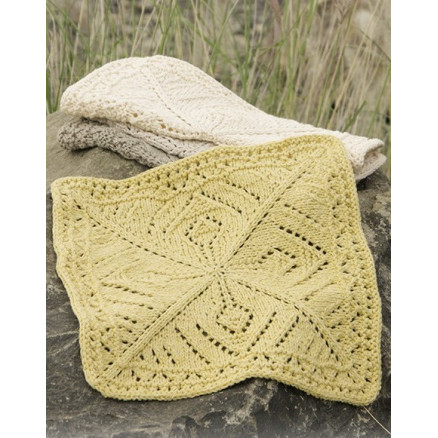 Thistle in Bloom by DROPS Design - Strickmuster mit Kit Deckchen 26x26cm von Drops - Garnstudio