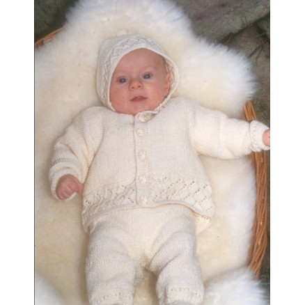 Welcome Home by DROPS Design - Strickmuster mit Kit Baby Coming Home Set Größen 1-18 Monate von Drops - Garnstudio