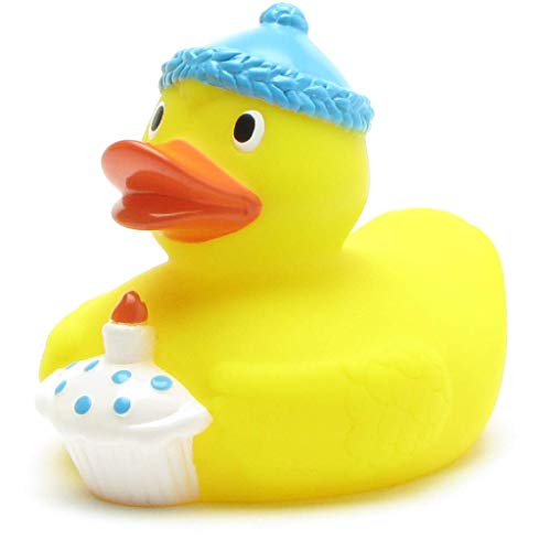 DUCKSHOP I Geburtstags-Badeente mit Blauer Kappe I Quietscheente I L: 7,5 cm von Duckshop
