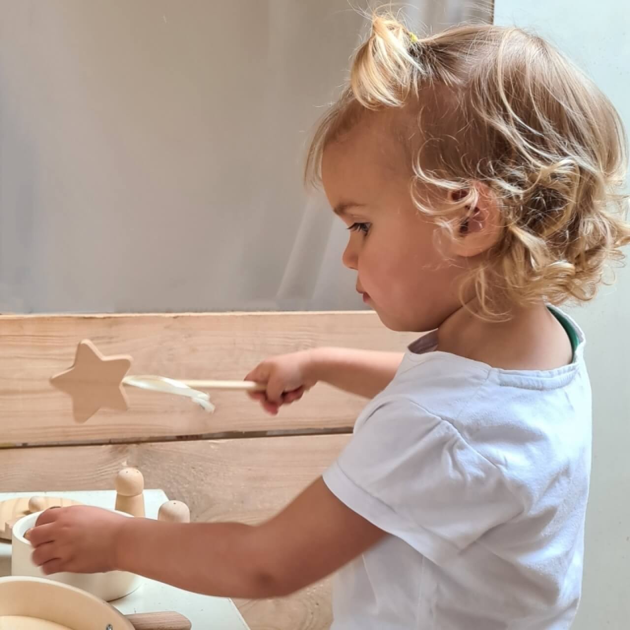 Zauberstab aus Holz Zauberstab aus Holz von EGMONT TOYS