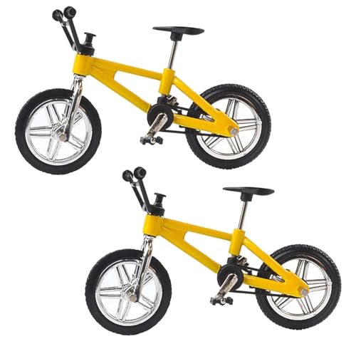 EONANT 2 Stück Mini Fahrrad Zubehör Modell Puppenhaus Dekor Mikro Szene Dekoration für 1/10 Skala RC Crawler Auto SCX10 TRX4 Tamiya CC01 D90 D110 (Gelb) von EONANT