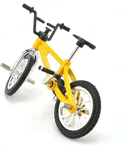 EONANT Mini Fahrrad Zubehör Modell Puppenhaus Dekor Mikro Szene Dekoration für 1/10 Skala RC Crawler Auto SCX10 TRX4 Tamiya CC01 D90 D110 (Gelb) von EONANT