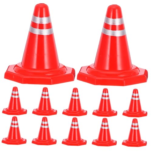 ERINGOGO 12 Stück Teiliges Verkehrsschild simulationsset aus Robustem Kunststoff Miniatur straßensperren und Leitkegel für Sandtisch Dekoration Leicht und Kompakt für Kreatives DIY Spiel ERINGOGO 12 Stück Teiliges Verkehrsschild simulationsset aus Robustem Kunststoff Miniatur straßensperren und Leitkegel für Sandtisch Dekoration Leicht und Kompakt für Kreatives DIY Spiel von ERINGOGO