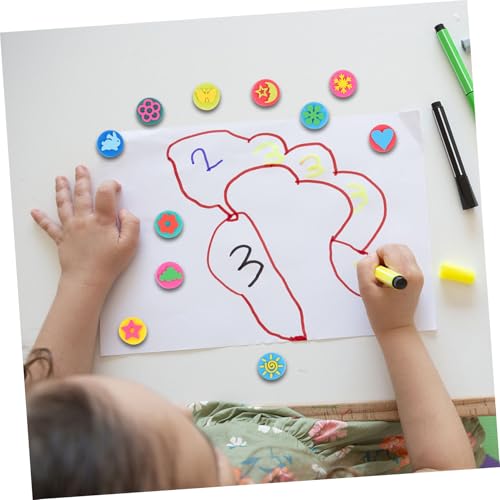 ERINGOGO 18 Stück Teiliges Eva Malstempel Bunte Doppelseitige Cartoon Motive Dekorative Stempel für Scrapbooking Geburtstag Party Mitgebsel Schulbedarf Jungen Mädchen von ERINGOGO