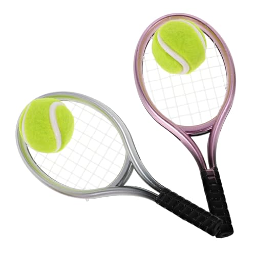 ERINGOGO 2 Sätze Miniatur Tennisschläger und Bälle Set Teilig Silber und Rosa Leichtes Tragbares Mini Tennis Sport Zubehör Dekoratives Puppenhaus Modell Vielseitig für Spiel und Dekoration ERINGOGO 2 Sätze Miniatur Tennisschläger und Bälle Set Teilig Silber und Rosa Leichtes Tragbares Mini Tennis Sport Zubehör Dekoratives Puppenhaus Modell Vielseitig für Spiel und Dekoration von ERINGOGO
