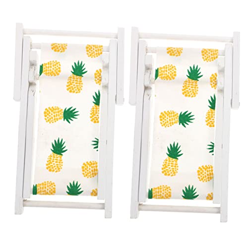 ERINGOGO 2 Stück Puppenhaus Zubehör Faltbarer Holz Liegestuhl mit Ananas Muster Dekoratives Mikro Landschaftsmodell für Garten Outdoor Kleine Deko Accessoires Teiliges von ERINGOGO