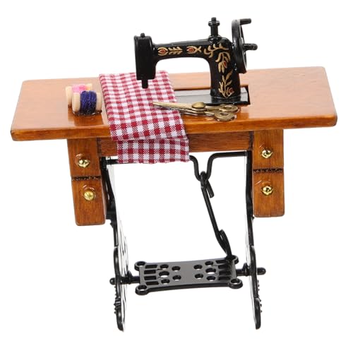 ERINGOGO Puppenhaus-Nähmaschine Babytrage Zubehör Kinderwagen Puppenwagen Bausatz Vintage Dekoration Retro Dekoration Miniatures Nähmaschine für Minihaus kleine Nähmaschine Plastik ERINGOGO Puppenhaus-Nähmaschine Babytrage Zubehör Kinderwagen Puppenwagen Bausatz Vintage Dekoration Retro Dekoration Miniatures Nähmaschine für Minihaus kleine Nähmaschine Plastik von ERINGOGO