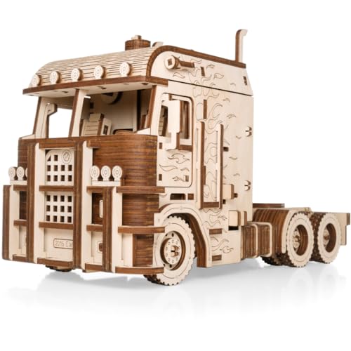 EWA Eco-Wood-Art Truck Road King Mechanisches 3D-Modell eines Lastwagens ist mit einem aufziehbaren Metallfedermotor und rotierenden Vorderrädern ausgestattet, natürlich von EWA Eco-Wood-Art