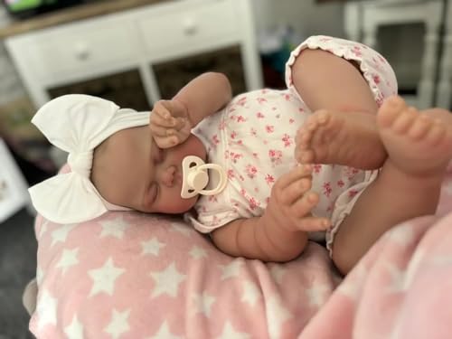 New 24Inch Pickle Sleeping in Soft Cloth Body Lifelike Reborn Toddler Hand Painted Hair Cuddly Baby Doll Baby New 24Inch Pickle Sleeping in Soft Cloth Body Lifelike Reborn Toddler Hand Painted Hair Cuddly Baby Doll Baby von Enjoy with Love