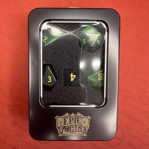 Epic Forge Würfelstein Halbedelstein – Set mit 7 Würfeln mit Metalldose – Cat's Eyes – Grün Epic Forge Würfelstein Halbedelstein – Set mit 7 Würfeln mit Metalldose – Cat's Eyes – Grün von Epic Forge