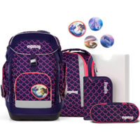 ERGOBAG 01299-900K2-10 Maxi 6-teiliges Schulranzen-Set PerlentauchBär, lila ERGOBAG 01299-900K2-10 Maxi 6-teiliges Schulranzen-Set PerlentauchBär, lila von Ergobag