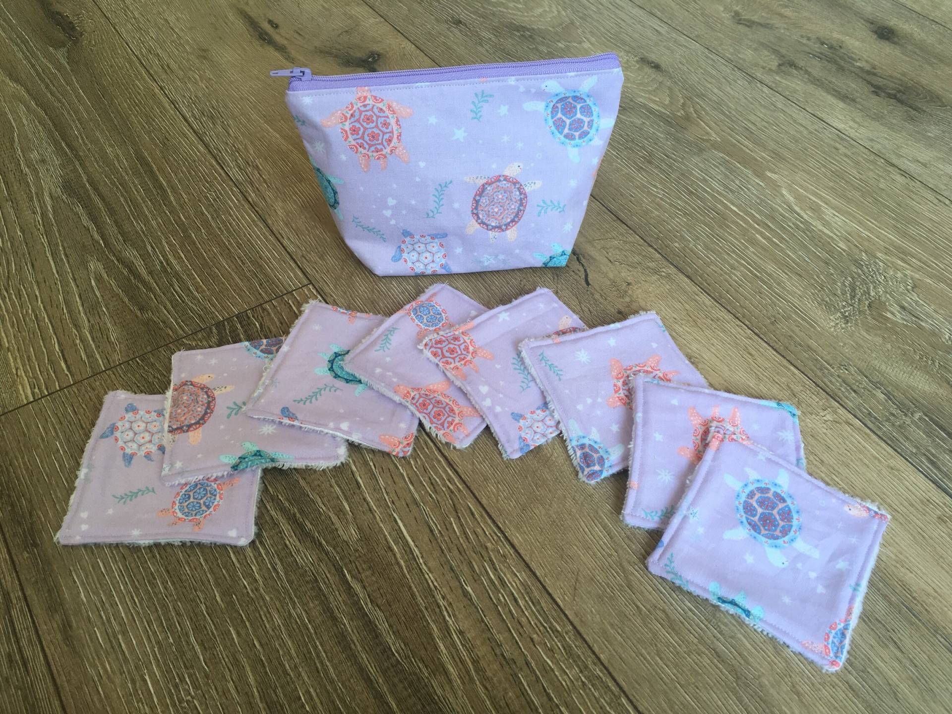 Schildkröte Tasche, Geschenk, Druck, Wiederverwendbare Tücher, Zero Waste, Tücher Mit Reißverschlusstasche, Feuchttücher, Muttertag, Teenager Schildkröte Tasche, Geschenk, Druck, Wiederverwendbare Tücher, Zero Waste, Tücher Mit Reißverschlusstasche, Feuchttücher, Muttertag, Teenager von Etsy - 13DaisyChains
