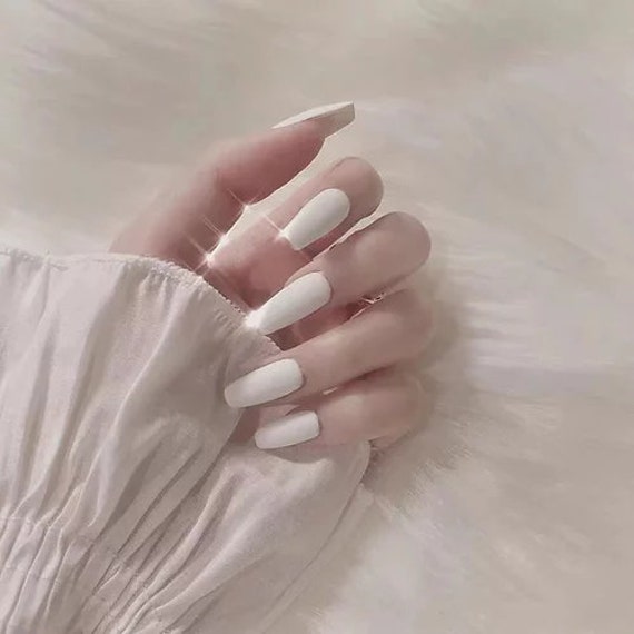 Reine von Etsy - 1995Nails