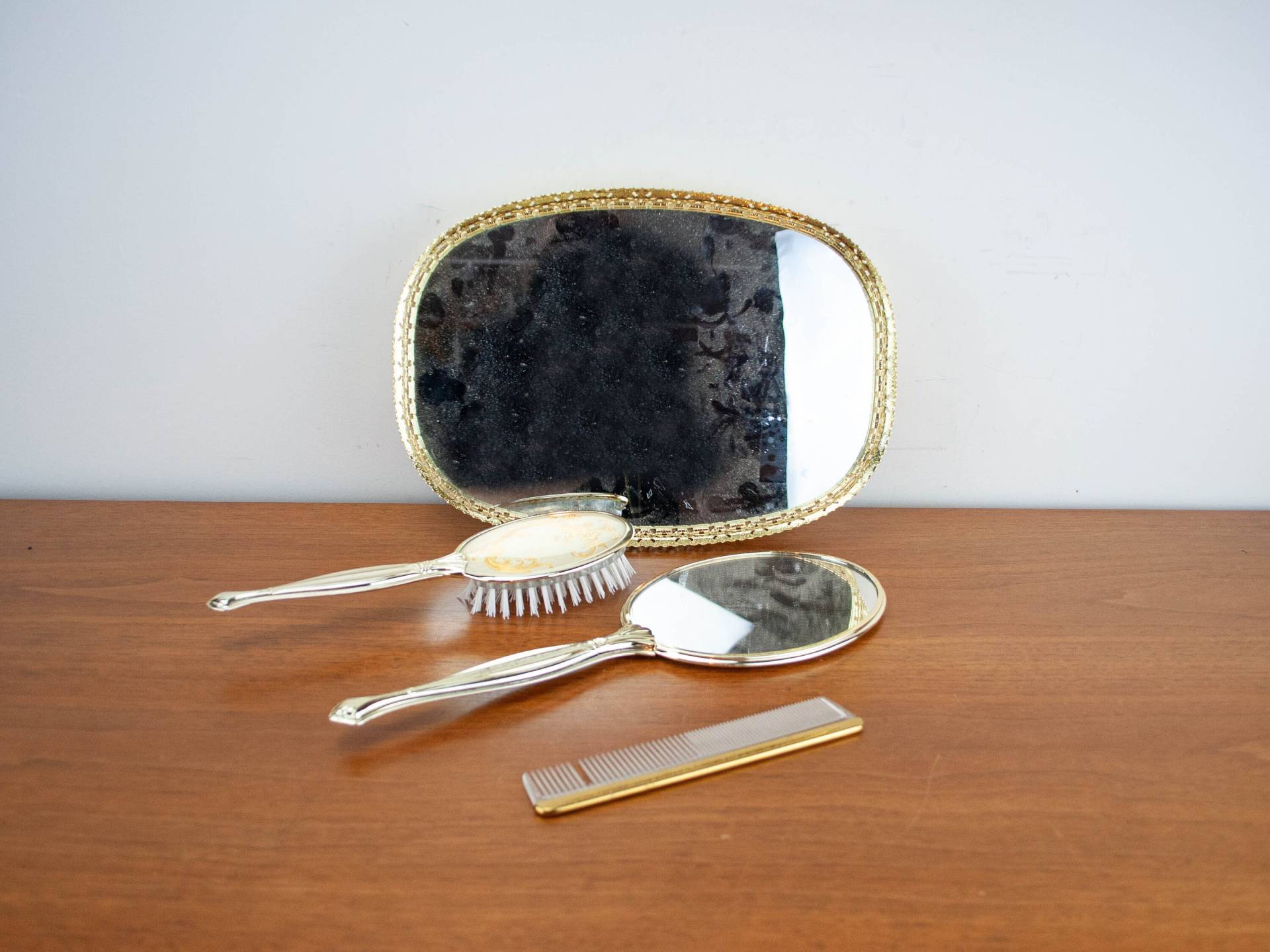 Vintage Kulturtasche/Handspiegel Kamm Und Transportschale von Etsy - 3rvintages