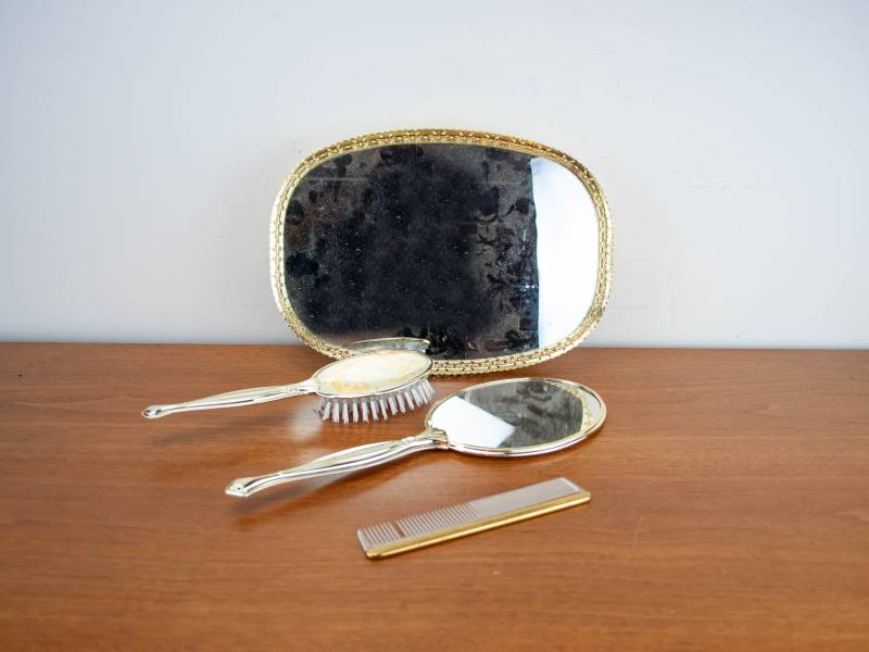 Vintage Kulturtasche/Handspiegel Kamm Und Transportschale von Etsy - 3rvintages