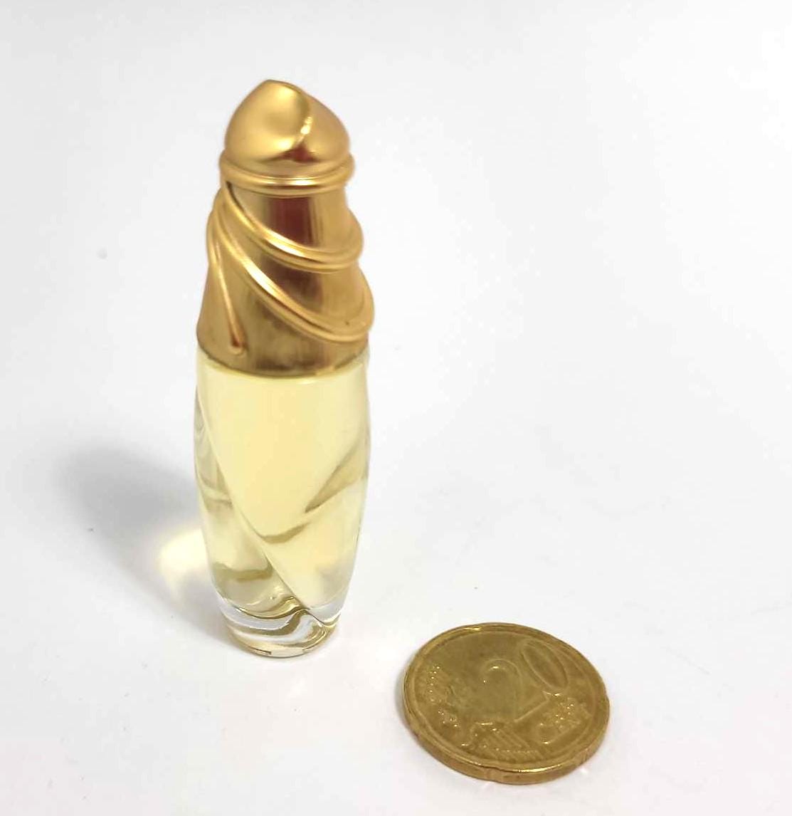 Acte 2 By Escada Eau De Parfum Miniatur 4Ml - Seltener Mini-Parfümduft Acte 2 By Escada Eau De Parfum Miniatur 4Ml - Seltener Mini-Parfümduft von Etsy - ACapellla