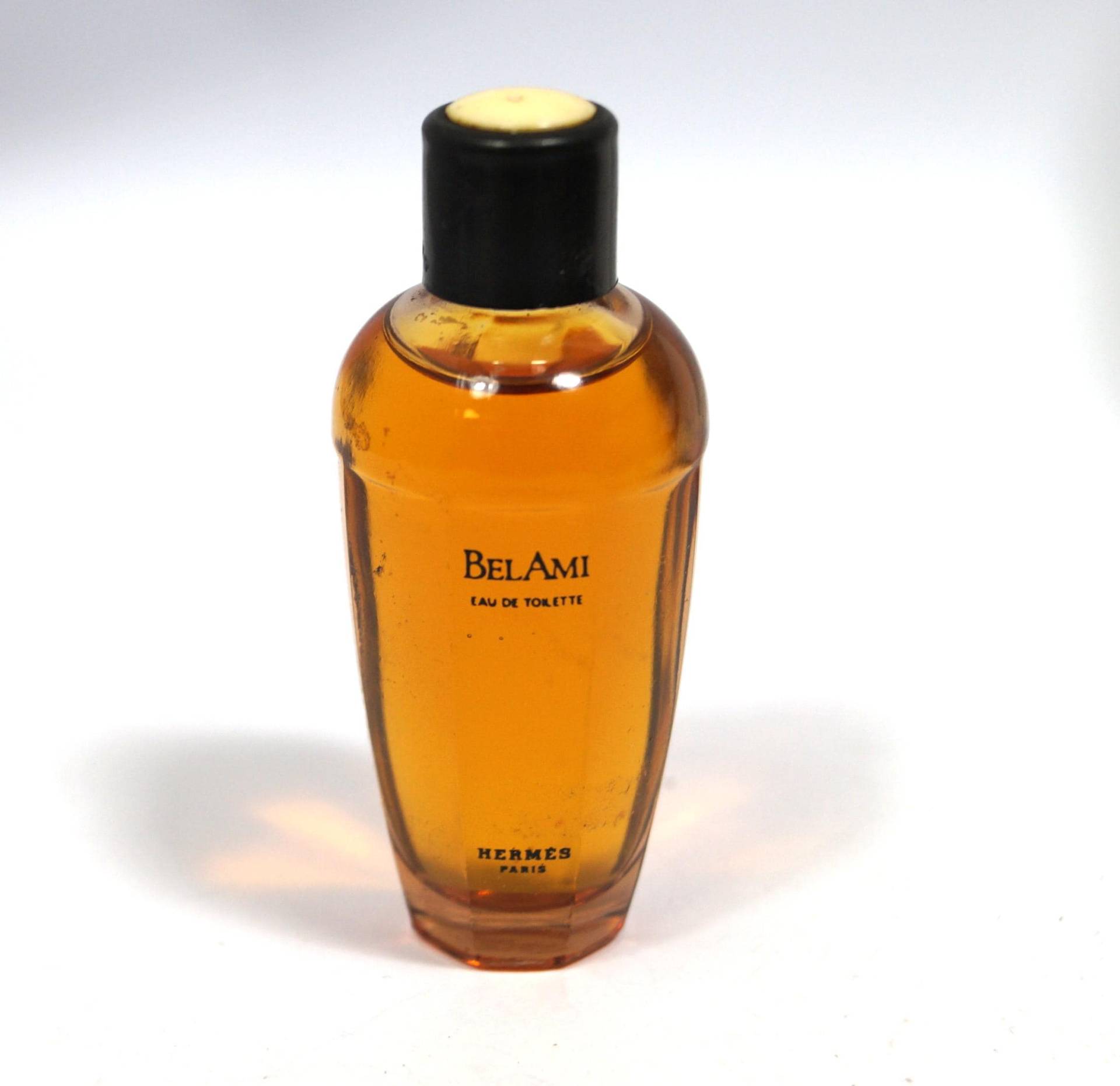 Hermès Bel Ami Miniatur Parfüm 8 Ml Edt - Seltenes Sammlerstück Hermès Bel Ami Miniatur Parfüm 8 Ml Edt - Seltenes Sammlerstück von Etsy - ACapellla