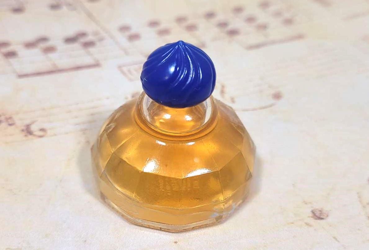 Lettre À Anna Von Id Parfums 7, 5Ml Edt Vintage Parfum Lettre À Anna Von Id Parfums 7, 5Ml Edt Vintage Parfum von Etsy - ACapellla