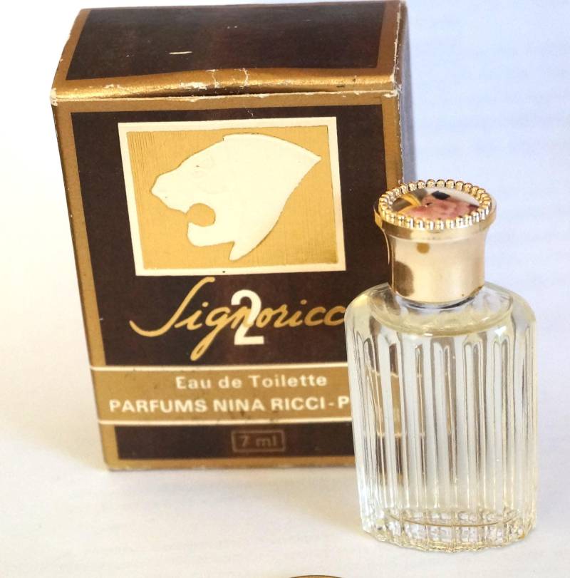 Nina Ricci Signoricci 2 Mini Parfüm 7Ml Edt Vintage Sammlerstück Mit Box Nina Ricci Signoricci 2 Mini Parfüm 7Ml Edt Vintage Sammlerstück Mit Box von Etsy - ACapellla