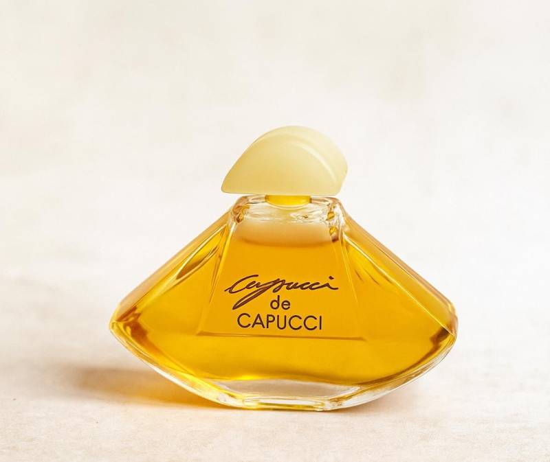Vintage Capucci Parfum Eau De Toilette, 5Ml Sammlerstück von Etsy - ACapellla