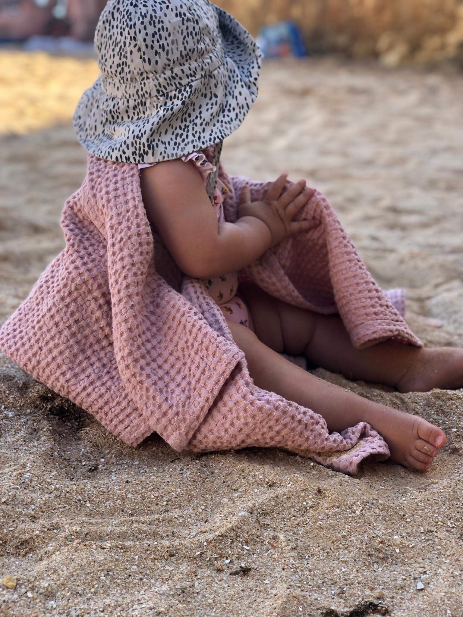 Babydecke Mit Waffelmuster Weicher Babydecke Mit Waffelmuster Weicher von Etsy - ADBabyColors