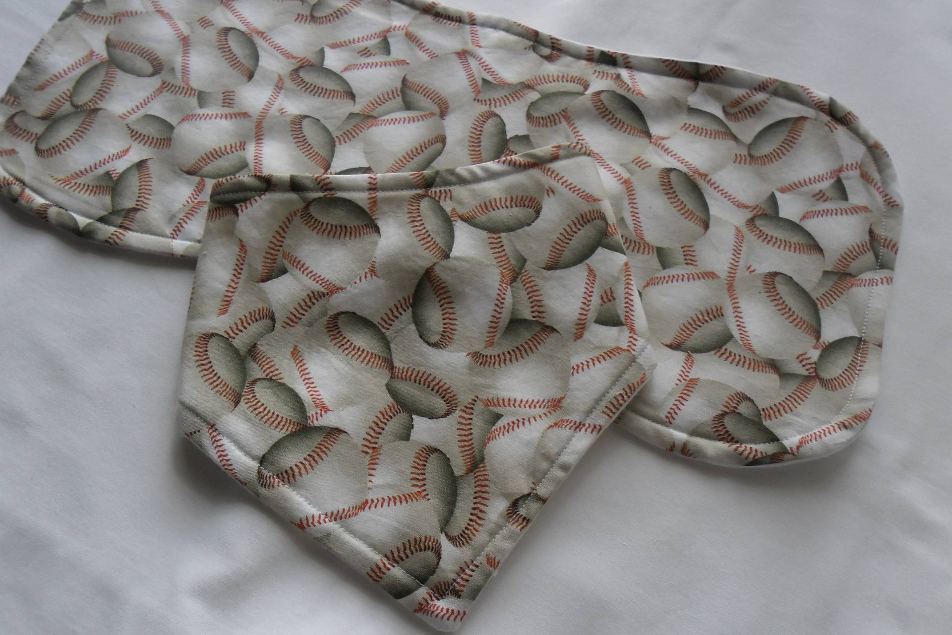 Baseball Lätzchen Und Spucktuch Set Baumwollflanell, Verstellbare Druckknöpfe von Etsy - AJDenimWorks