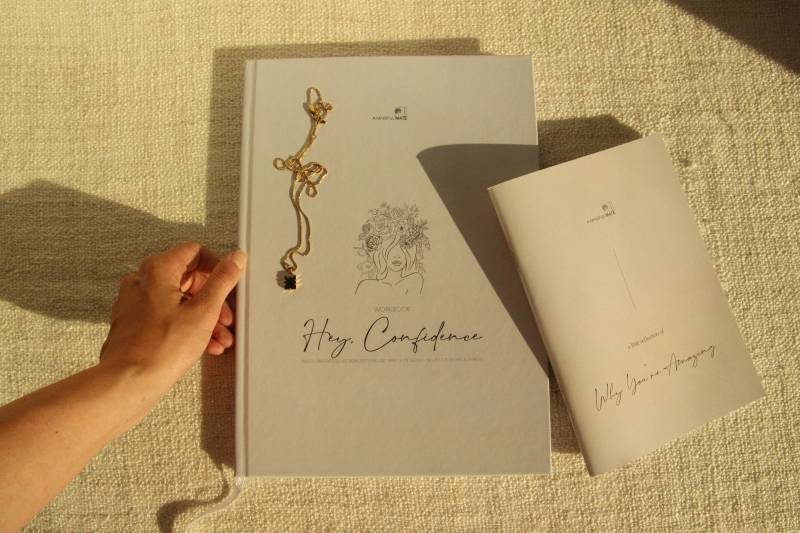 Geschenkset Selbstliebe // Reflexionsheft 30 Fragen + Workbook Mit Übungen Für Mehr Selbstbewusstsein Danke Sagen, Kompliment Machen von Etsy - AMINDFULMATE
