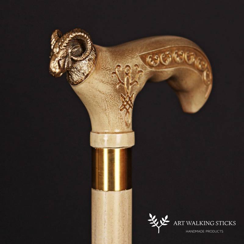 Vip Widder Gehstock Holz Handgeschnitzte Wanderstock Gehstöcke Aus Holz von Etsy - ARTWalkingSticks