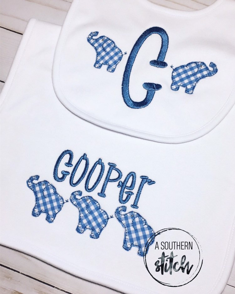 Junge Lätzchen + Spucktuch Set | Baby Geschenk Monogramm Elefant Junge Lätzchen + Spucktuch Set | Baby Geschenk Monogramm Elefant von Etsy - ASouthernStitchMS