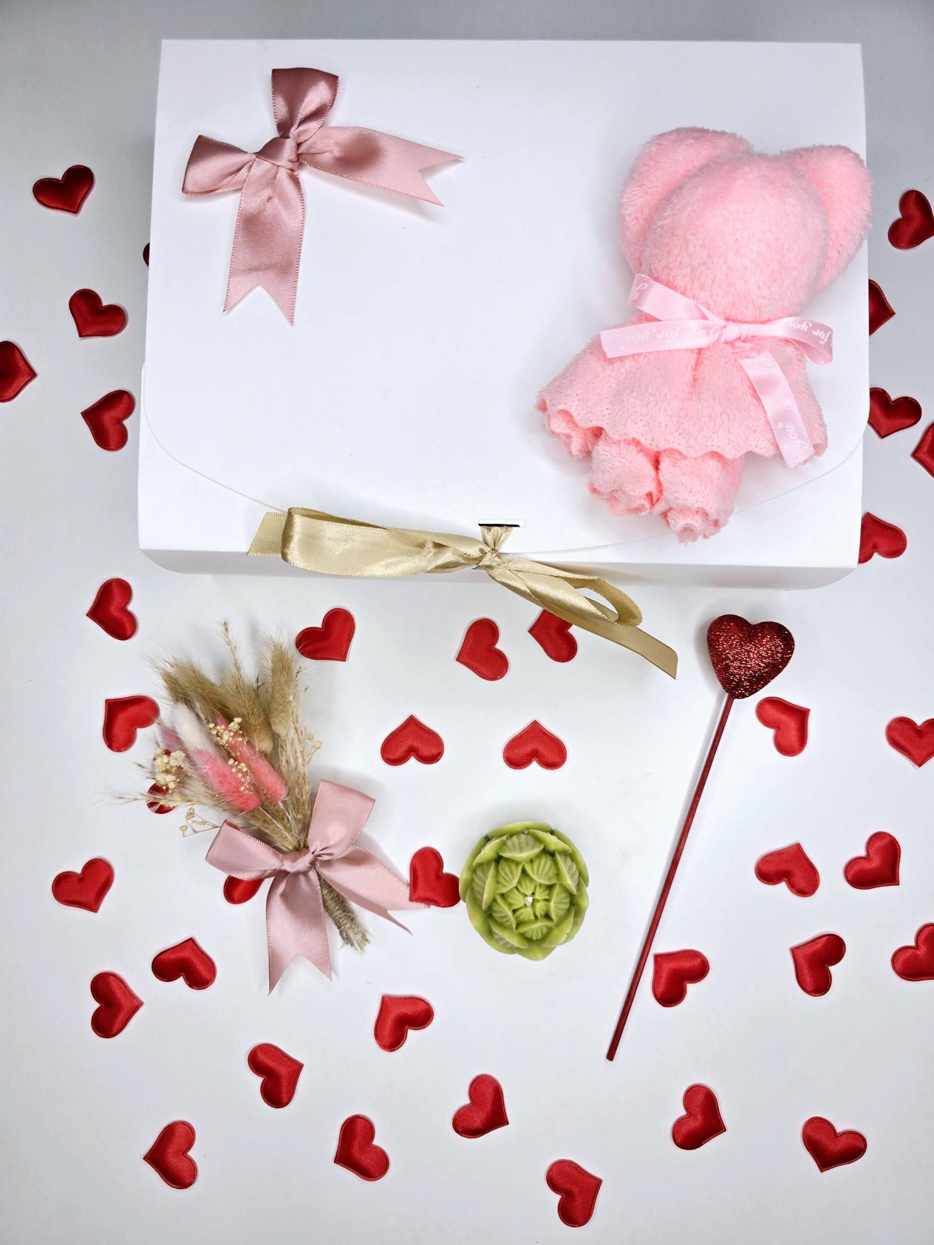 Geschenkboxset Valentinstag Muttertag Trockenblumen Kerze Bärenhandtuch Schaumherz Rosa Für Jeden Anlass Geschenkboxset Valentinstag Muttertag Trockenblumen Kerze Bärenhandtuch Schaumherz Rosa Für Jeden Anlass von Etsy - AYNCompany