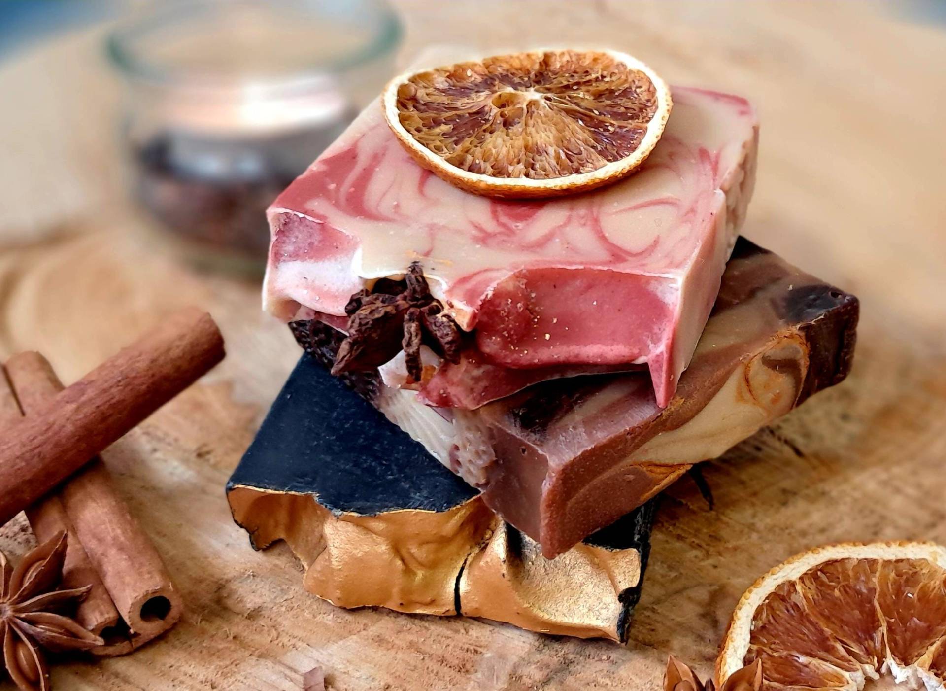 Verwöhnzeit Naturseifen Set - 3Er Bundle | Sheabutter, Schokolade, Kaminfeuer Reichhaltige Pflege, Seife, Wellness Geschenkset, Palmölfrei Verwöhnzeit Naturseifen Set - 3Er Bundle | Sheabutter, Schokolade, Kaminfeuer Reichhaltige Pflege, Seife, Wellness Geschenkset, Palmölfrei von Etsy - AcusSuturaShop