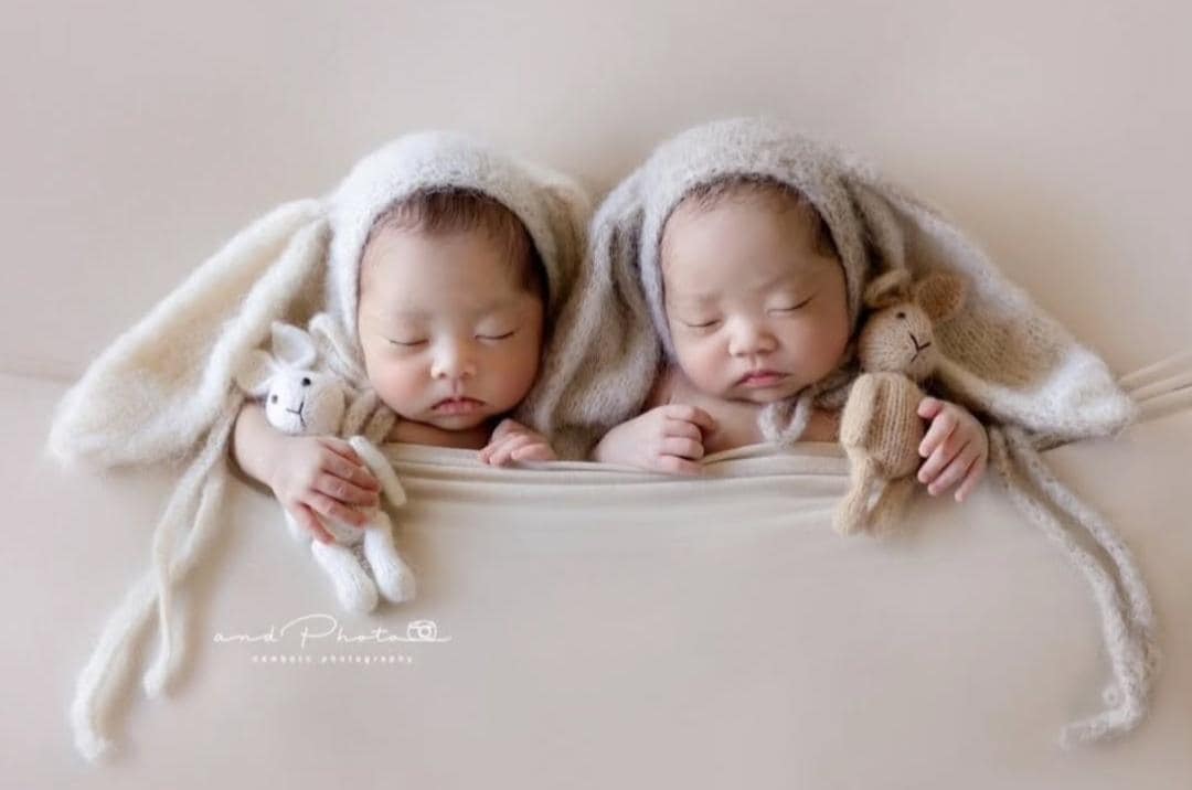 Neugeborenen Requisiten, Strickmütze, Newborn Wrap, Paaren, Hase Set von Etsy - Adaphotoprops