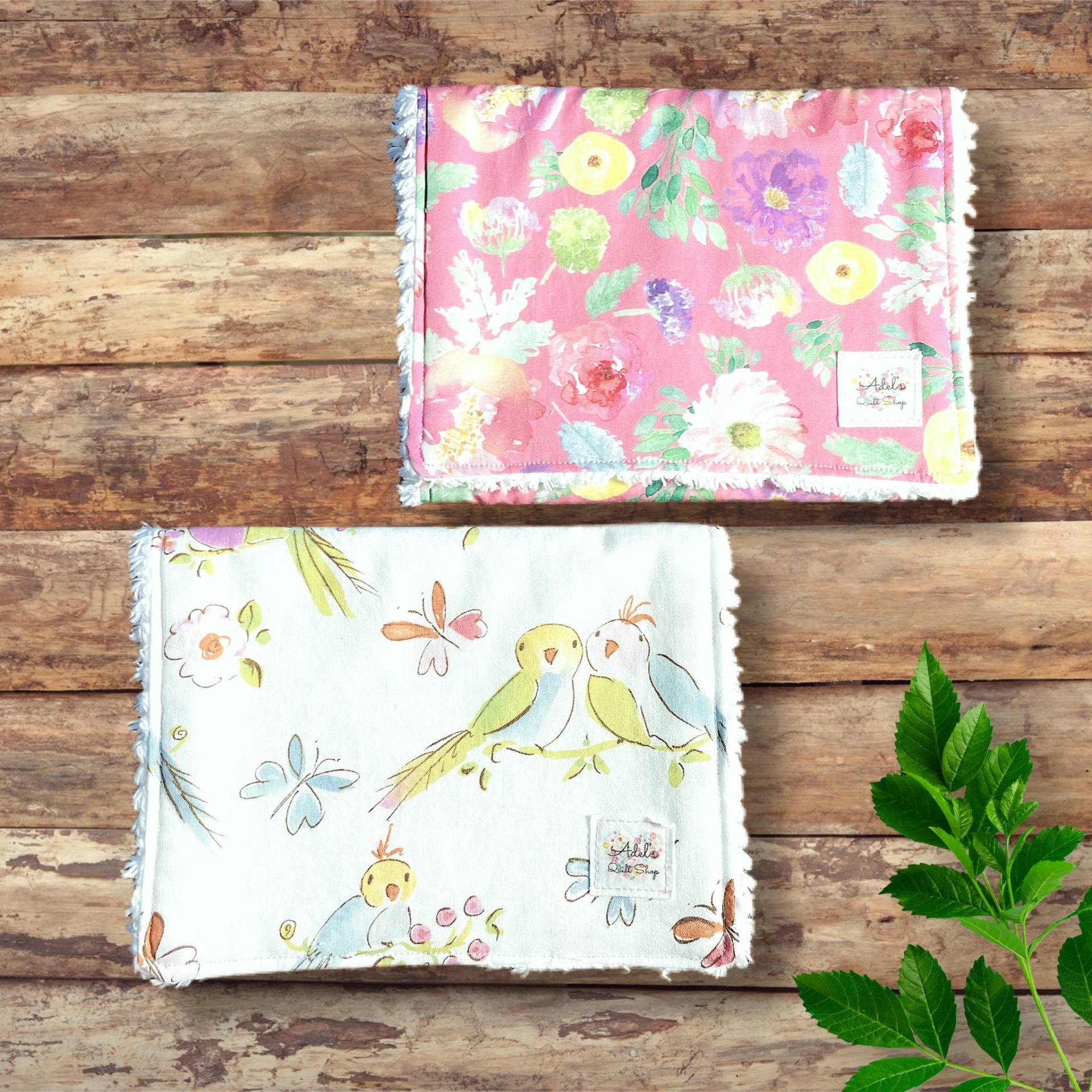 Bio-Tuch Set/Rosa Frühlingsblüten & Liebe Vögel Bio-Baumwoll-Tuch/Chenille-Tuch-Set/Burp Rags/Baby Shower Geschenk Bio-Tuch Set/Rosa Frühlingsblüten & Liebe Vögel Bio-Baumwoll-Tuch/Chenille-Tuch-Set/Burp Rags/Baby Shower Geschenk von Etsy - AdelsQuiltShop